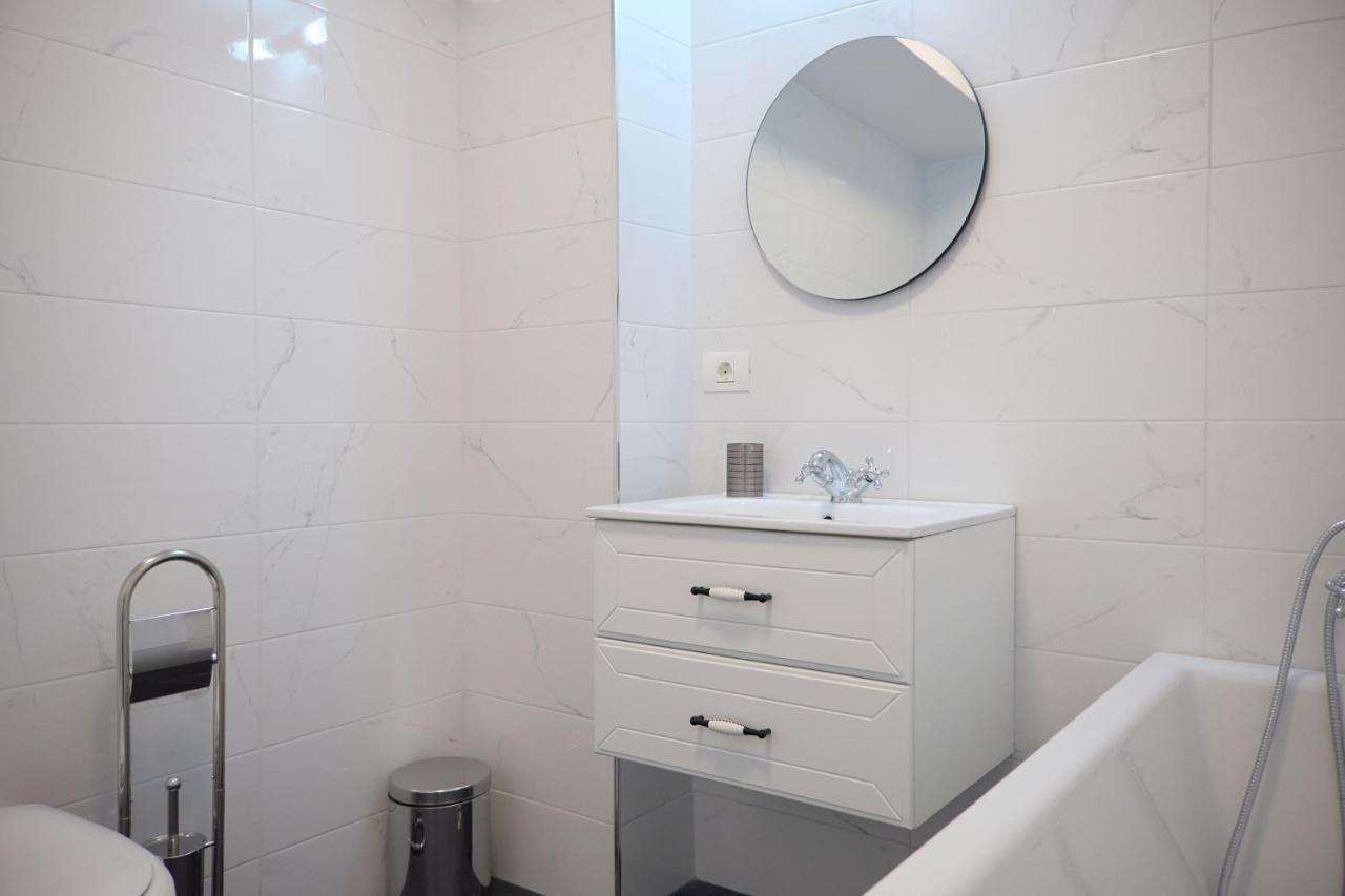 City Center Accomodation - 101 ريشيتسا المظهر الخارجي الصورة